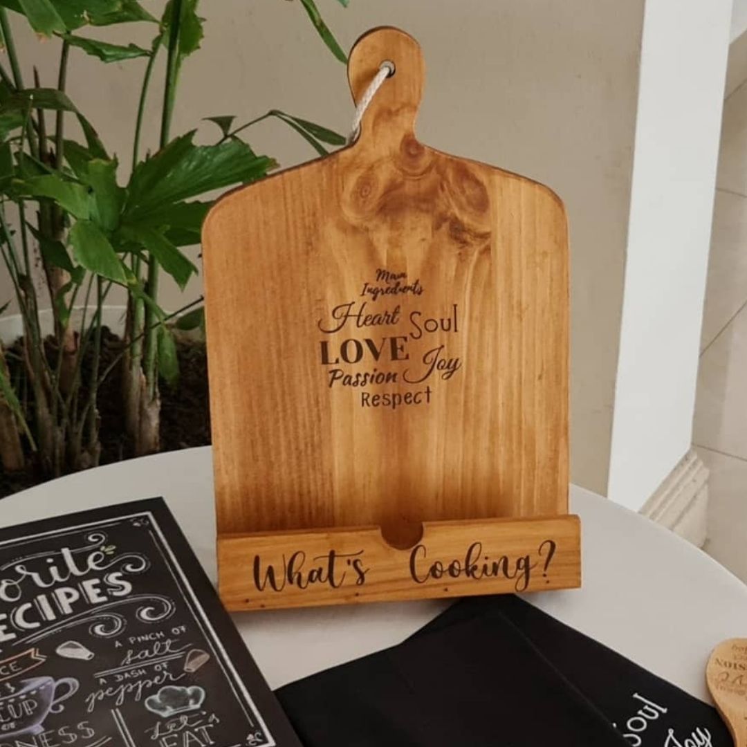 Porta Libros de Madera con Mensaje personalizado