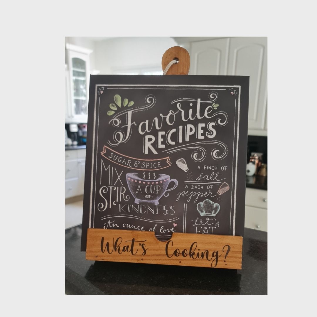 Porta Libros Personalizado con Libro de Cocina - Combo